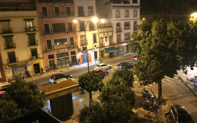 Hostal Puerta Carmona