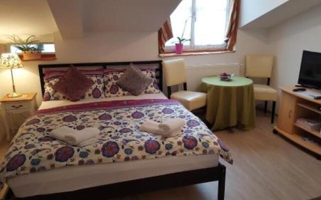 Karmelita Boutique Apartman