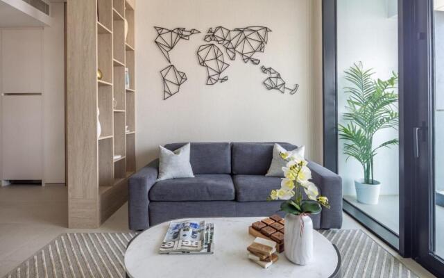 Frank Porter - The Address JBR