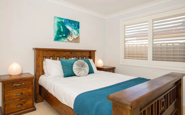 Coastaway I Pet Friendly I 3 Min Walk to Beach