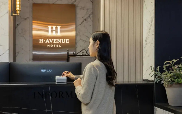 H-Avenue Hotel