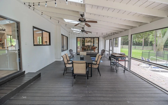 Spacious Country Estate