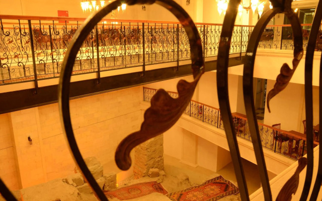 Safa Royal Museum Hotel