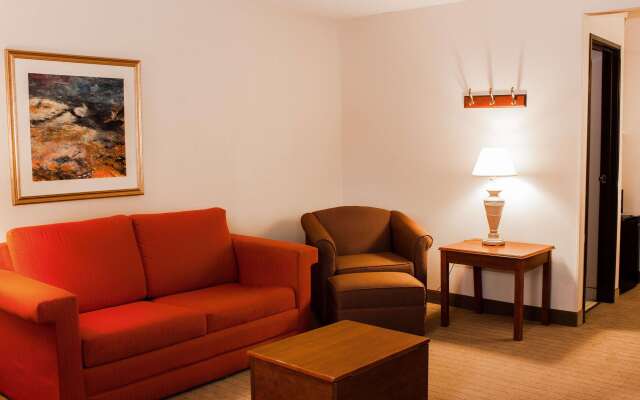 La Quinta Inn and Suites by Wyndham Cincinnati North