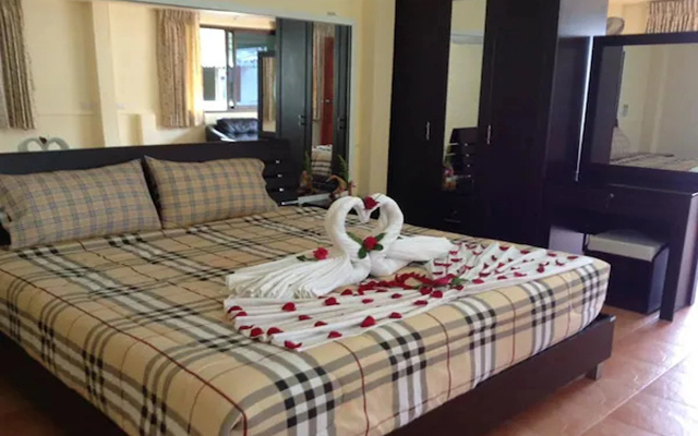 Sonya Residence – Guest Rooms – Patong