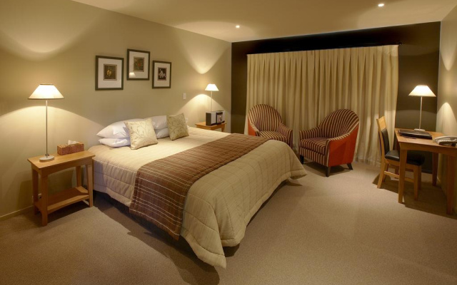 Te Weheka Hotel Fox Glacier – Guest Rooms – Fox Glacier
