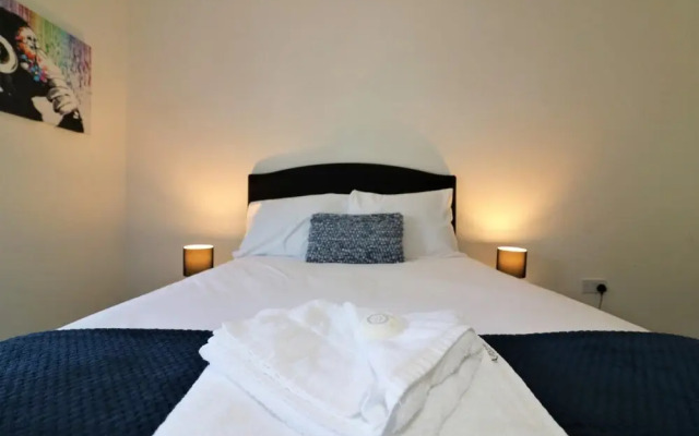 No 9 Bonnet Apartments - 3 Bed