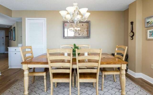 Compass Point Condominium