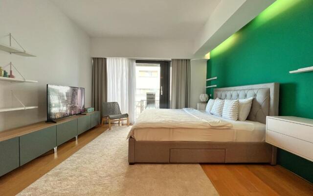 Luxury beachfront apt - quite area, 100 sqm