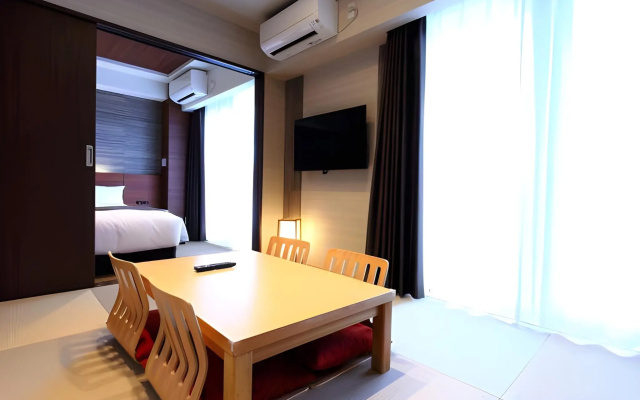Luxcare Hotel – Guest Rooms – Osaka