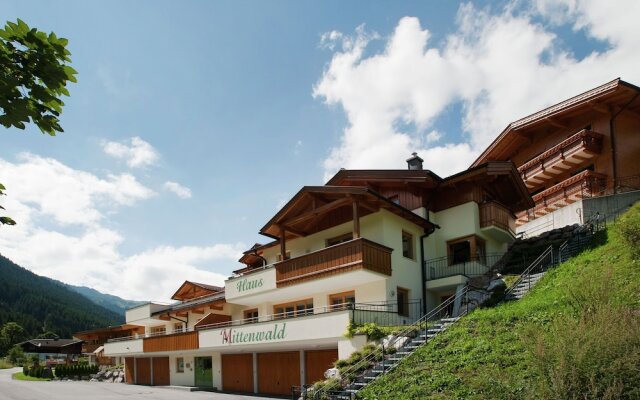 Chalet Apartment in Saalbach-hinterglemm