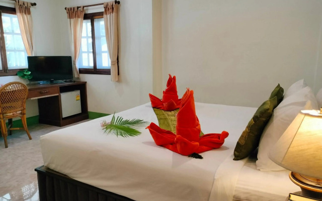 Phuwadee Resort & Spa