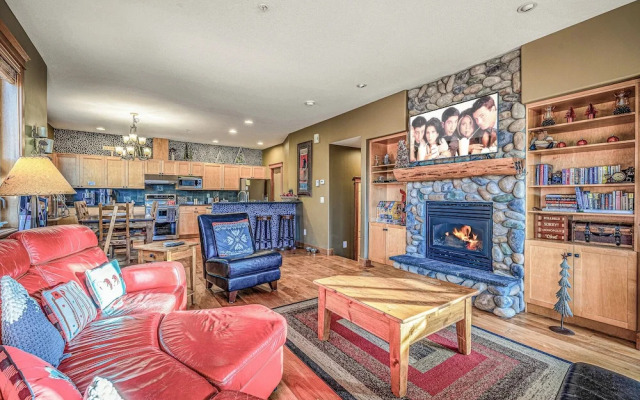 Treetop Getaway Ski In And Out Sleeps 10