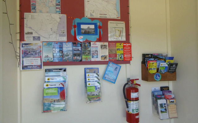 Glenavys Waitaki River Motor Camp - Caravan Park