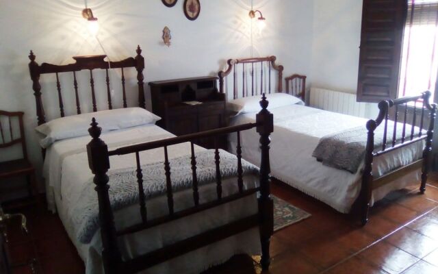 Casa De La Torre Hospederia