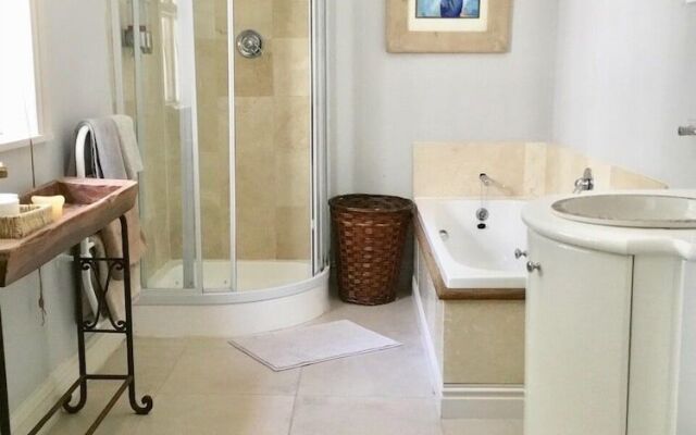 Ocean Golf Guest House