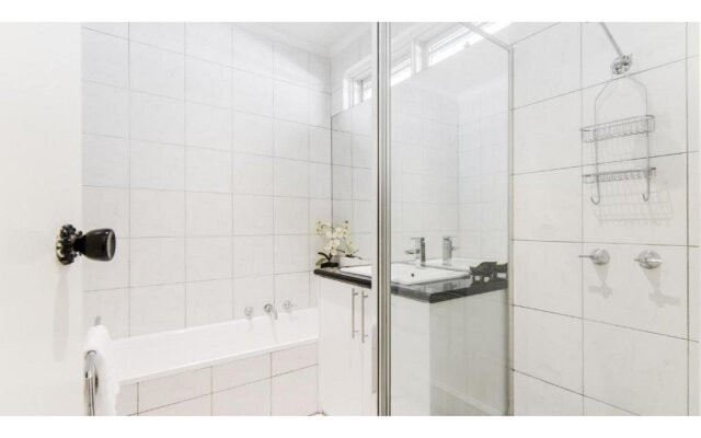 Boutique Stays - Brighton Rose