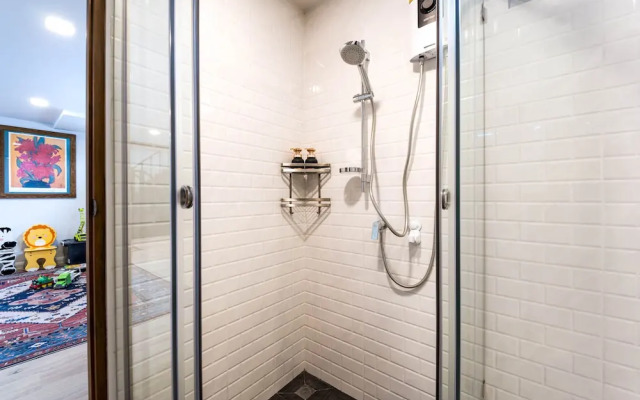 5 Bedroom Pool Villa In City Center- Bv1