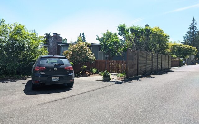 Seattle Vacation Home - Lake Forest Park