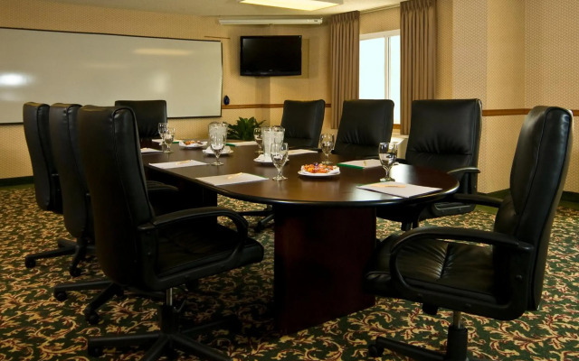 Meadowlands Plaza Hotel