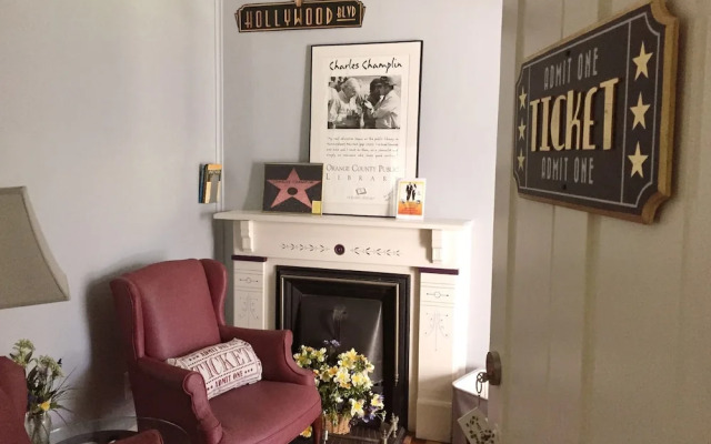 18 Vine Inn & Carriage House