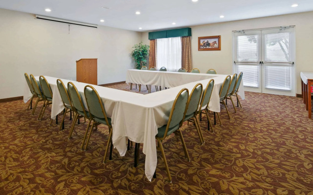 Best Western Bronco Inn