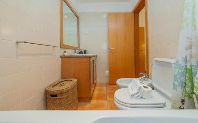 B39 - Marina Hill Apartment