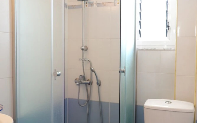 Lovely 2-bedroom Apartment in Saranda