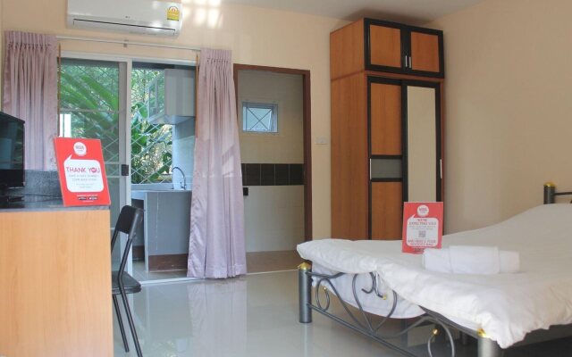 Nida Rooms Railroad 11 Hotel