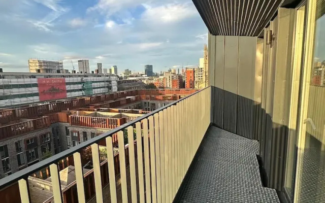 2br-2ensuite-balcony-cityview-parking-central