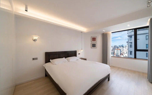 Book and Bed-Jingan Temple