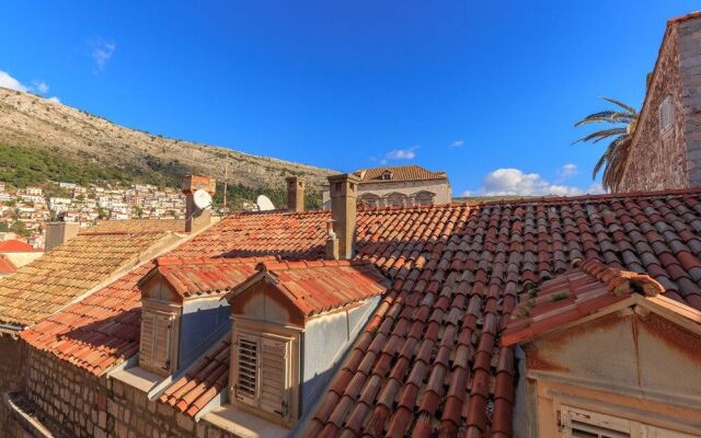 Hedera Estate, Hedera A4