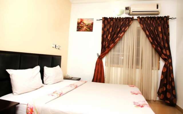 Clen Phil Hotels and Suites