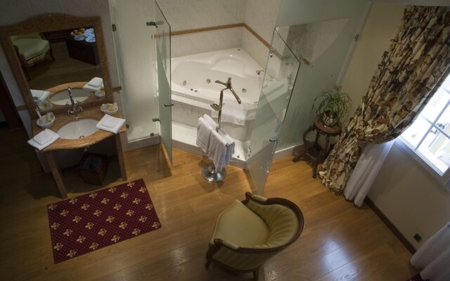 La Grange De Conde Chateaux Et Hotels Collection