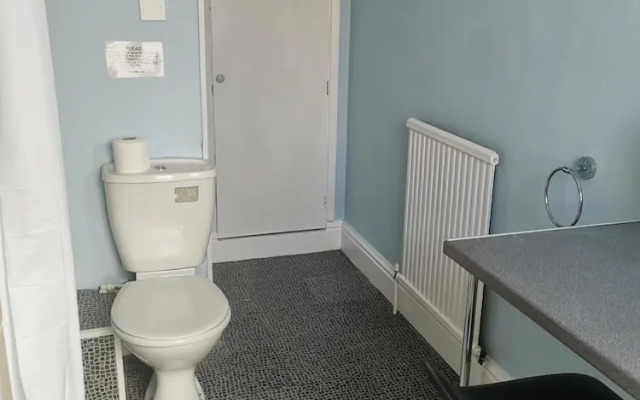 leedshouse guest house