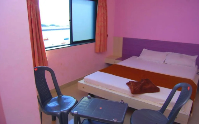 Hotel Rajadhiraj