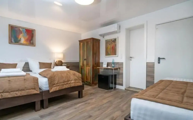 RISA Hotel Village - Engel & Kreuz