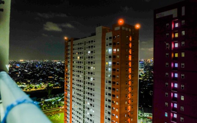 Pleasant 2BR Apartment at Green Pramuka near Mall