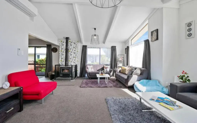 Wendy’s Bach - Taupo Holiday Home