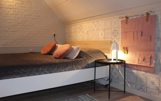 Nice Apartment in Bruinisse With 1 Bedrooms and Wifi
