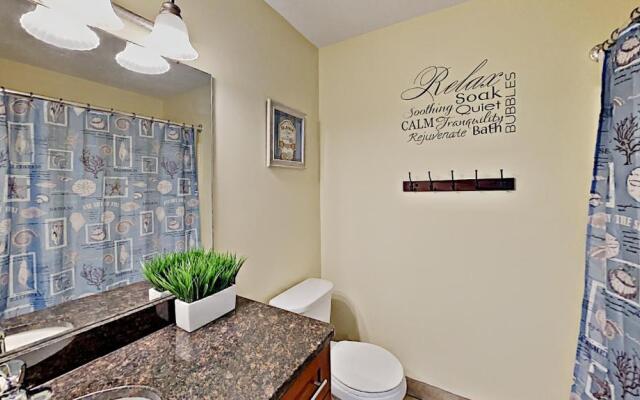 Put-In-Bay Poolview Condo #2