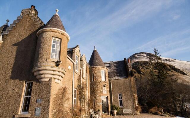 Dalmunzie Castle Hotel