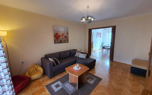 Apartments Luciana & Helena