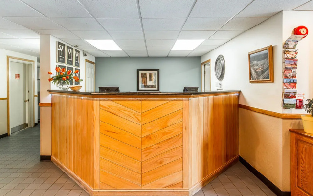 Econo Lodge