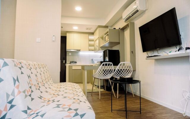 Homey And Cozy Studio Room Daan Mogot City Apartment