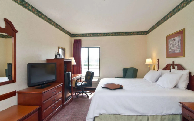Spark by Hilton Newcomerstown