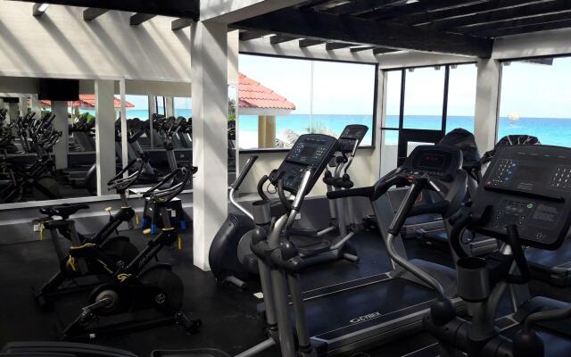 Now Emerald Cancun Hotel (ex.Grand Oasis Sens)