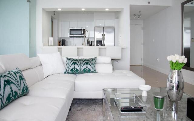 Modern Brickell Condo With Ocean City Views