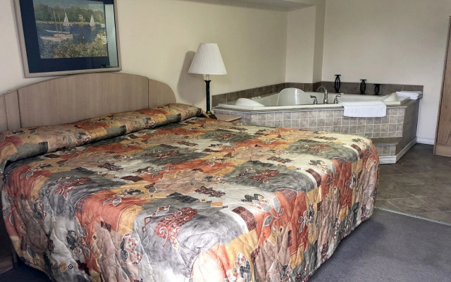 OYO Hotel Starlite Seneca Falls