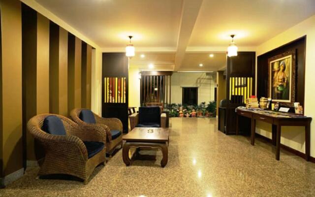 Kamala Beachfront Apartment